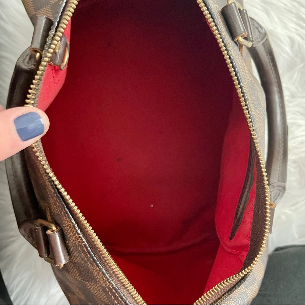 Authentic Louis Vuitton Damier Ebene Speedy 30 - Picture 9 of 12